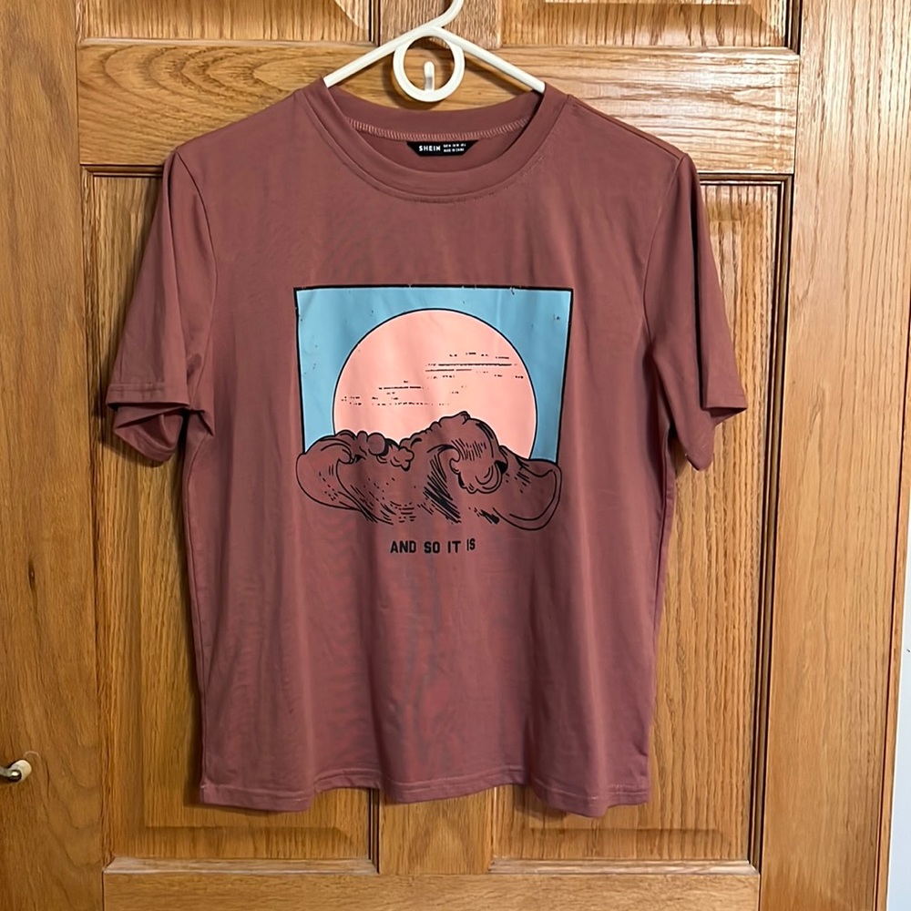 SHEIN T-Shirt